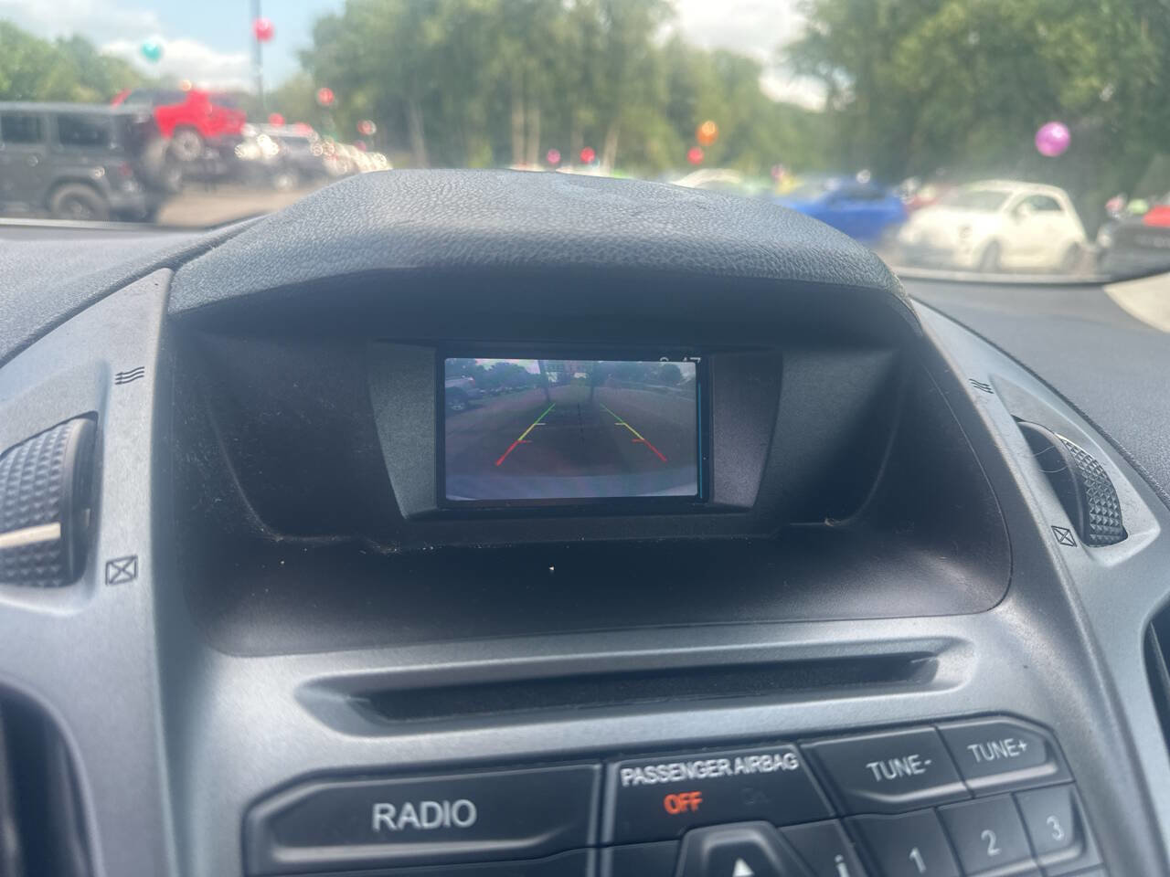 Used 2015 Ford Transit Connect XL image 31