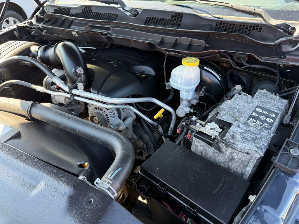 Used 2018 RAM 1500 Classic SLT AWD/4WD image 29