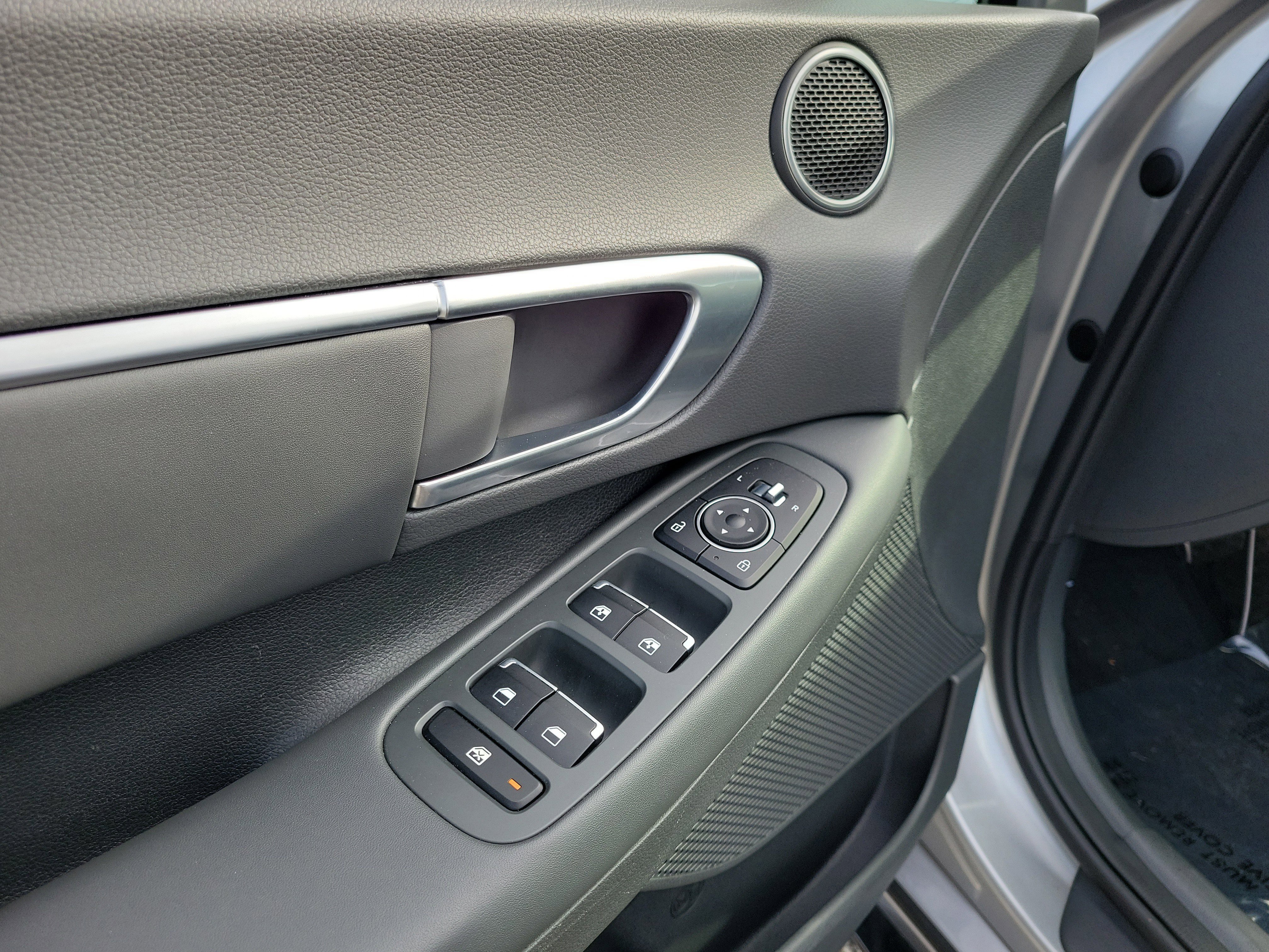 Used 2020 Hyundai Sonata SEL Plus image 18