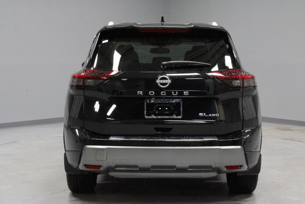 Certified 2025 Nissan Rogue SL AWD/4WD image 11