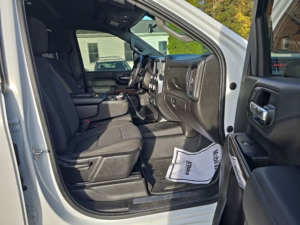 Used 2022 GMC Sierra 2500 SLE w/ SLE Value Package; image 23