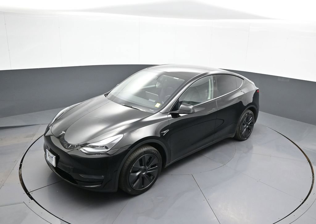 Used 2025 Tesla Model Y Long Range AWD/4WD image 20
