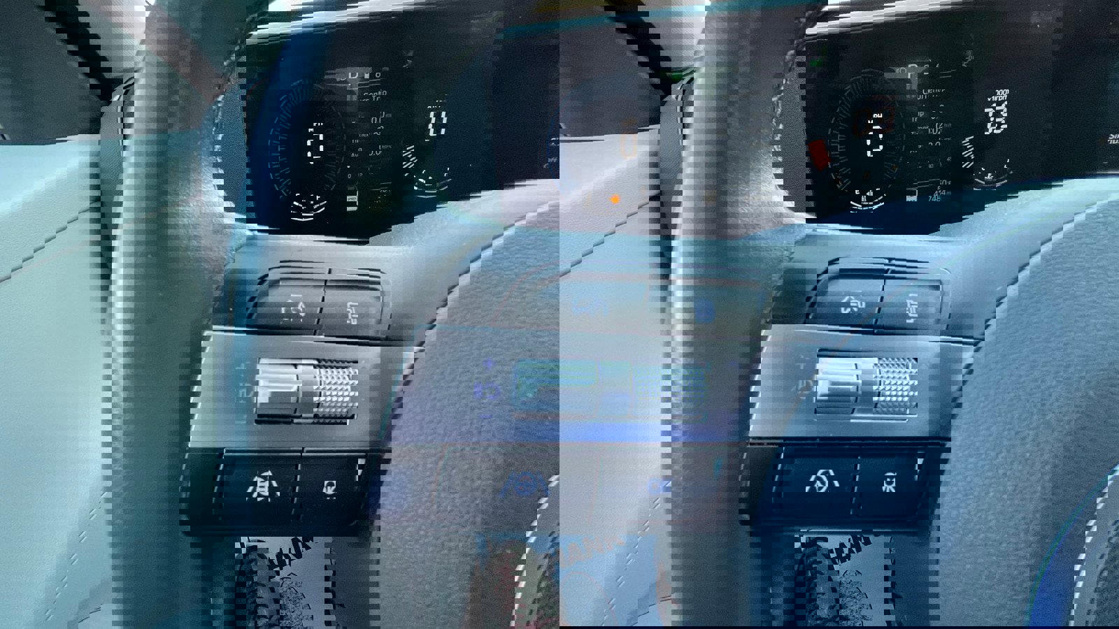 Used 2025 Hyundai Kona SEL AWD/4WD image 14