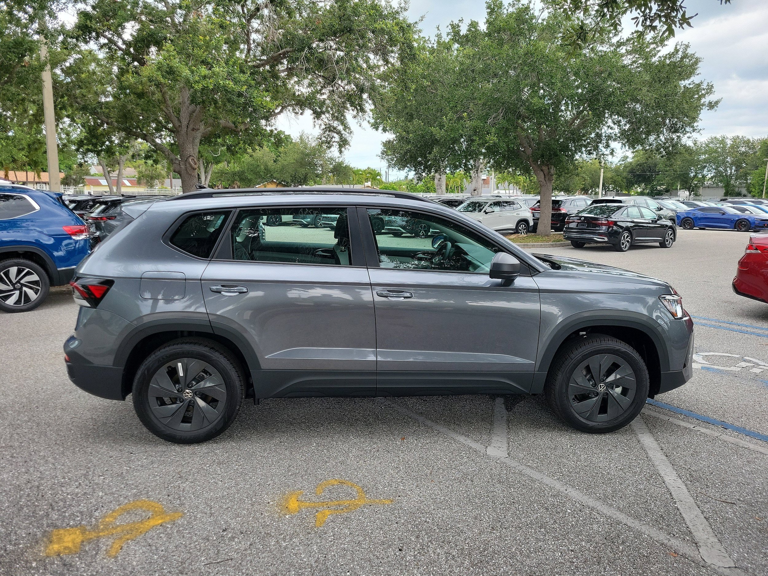 New 2026 Volkswagen Taos S FWD image 4