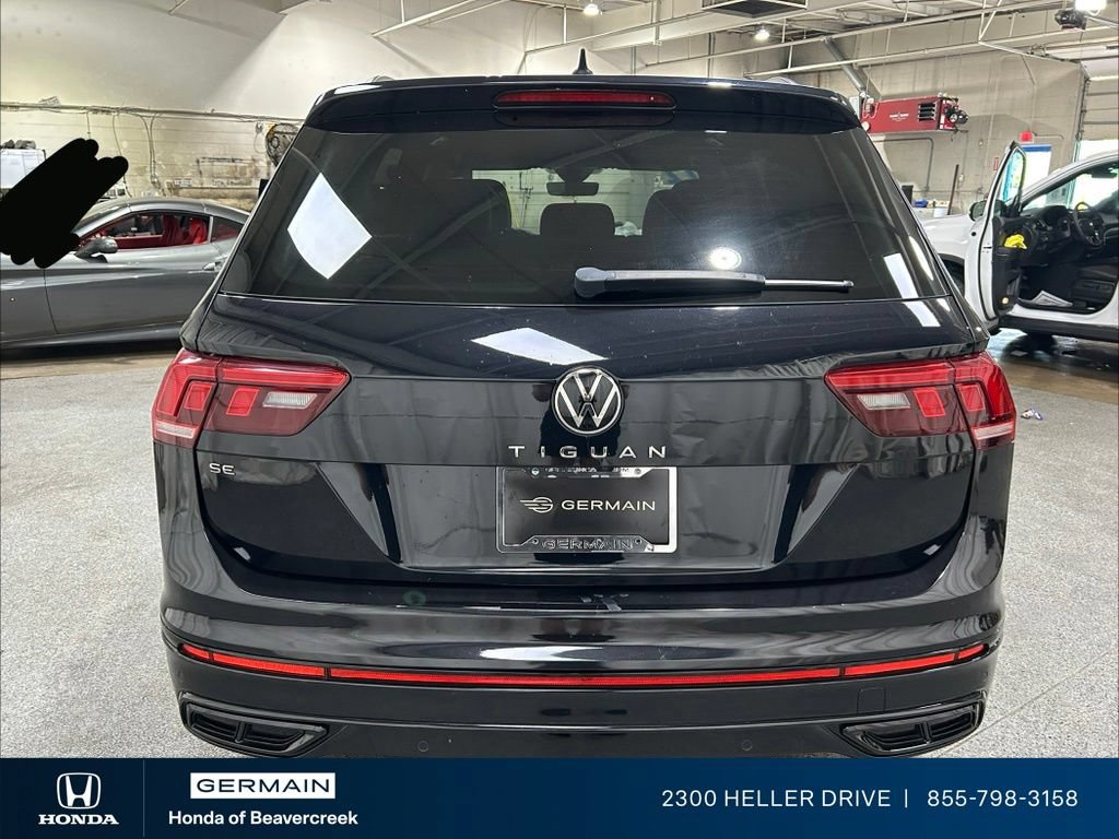 Used 2022 Volkswagen Tiguan SE R-Line FWD image 7