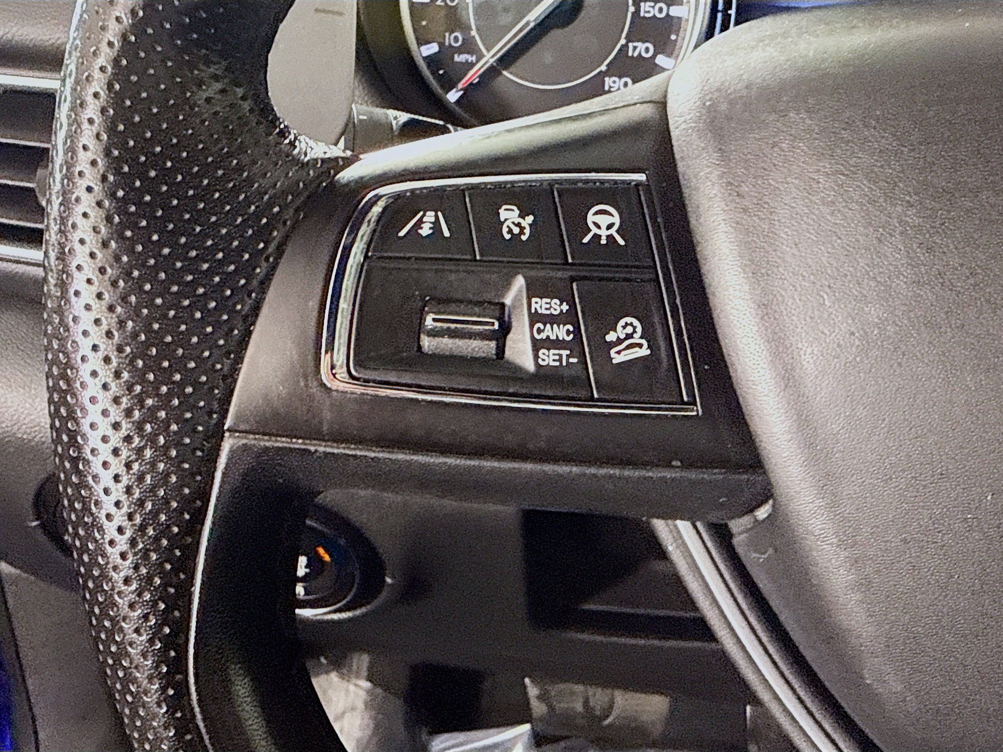 Used 2023 Maserati Levante GT AWD/4WD image 14