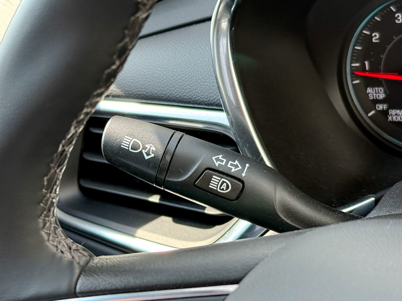 Used 2024 Chevrolet Equinox LT image 27