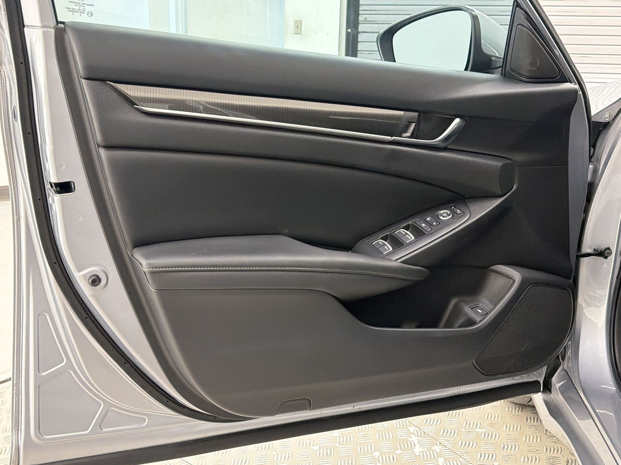 Used 2019 Honda Accord Sport image 14