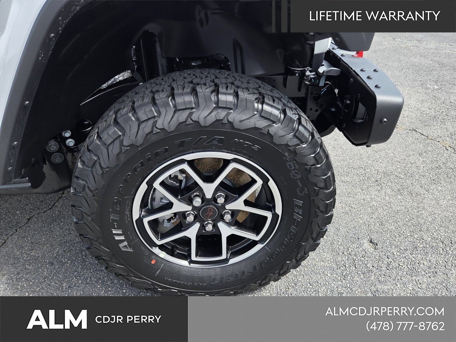 New 2026 Jeep Wrangler Unlimited Rubicon w/ Steel Bumper Group AWD/4WD image 24