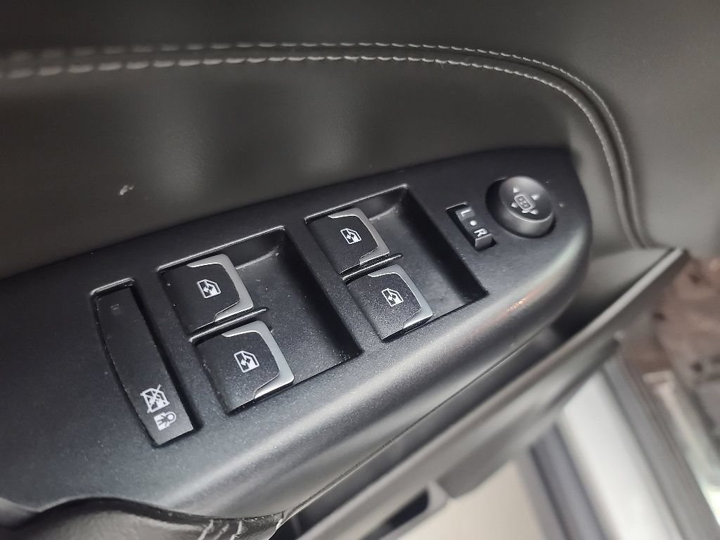 Used 2015 Cadillac SRX FWD image 23