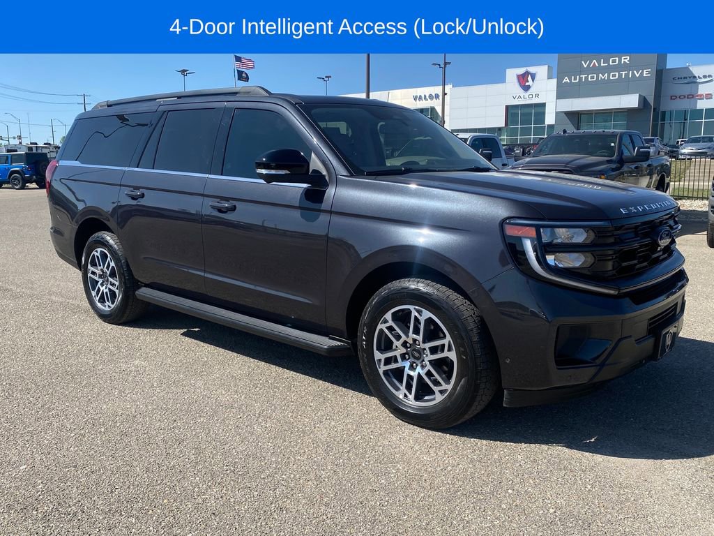 Used 2025 Ford Expedition Max Active AWD/4WD image 8