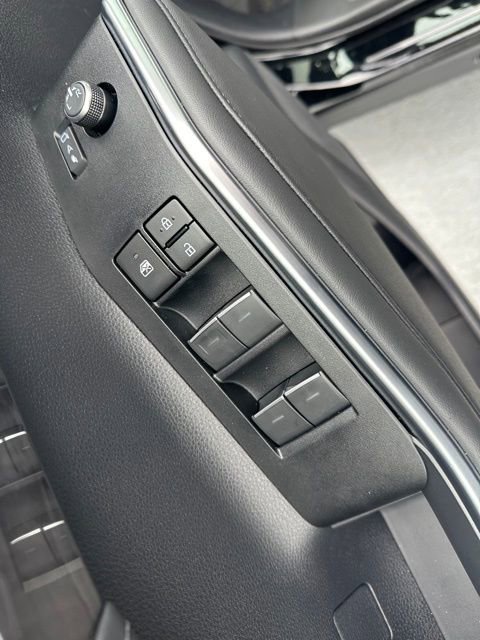 New 2026 Toyota Highlander Platinum image 24