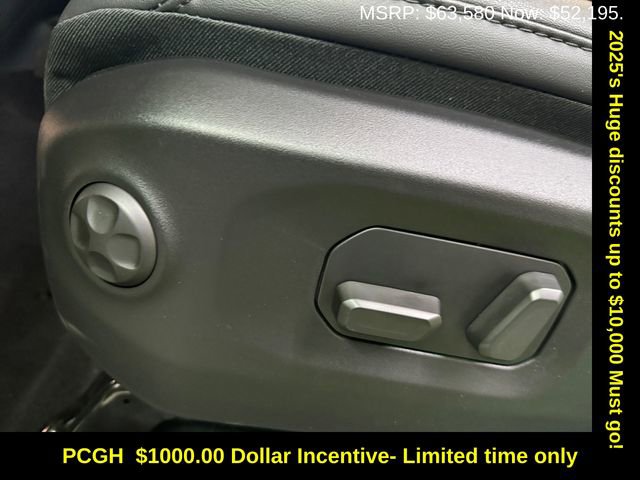 New 2025 Jeep Gladiator Rubicon w/ Safety Group image 26