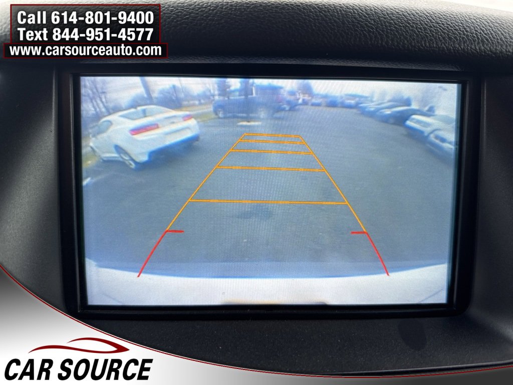 Used 2017 Chevrolet Suburban LT image 31