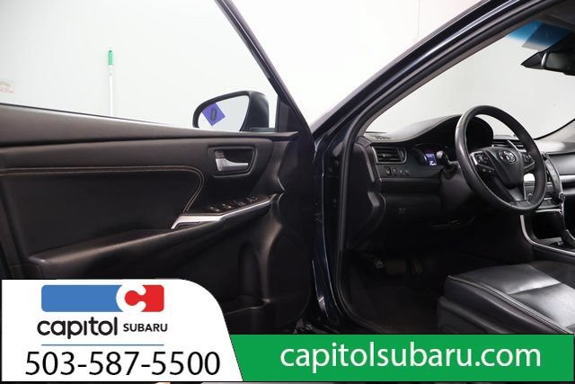 Used 2017 Toyota Camry XLE w/ Moonroof Package FWD image 10