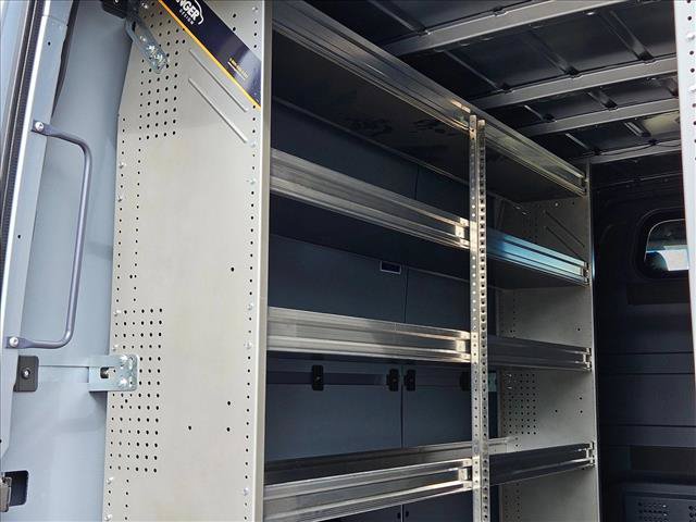 Used 2025 Mercedes-Benz Sprinter 2500 image 21