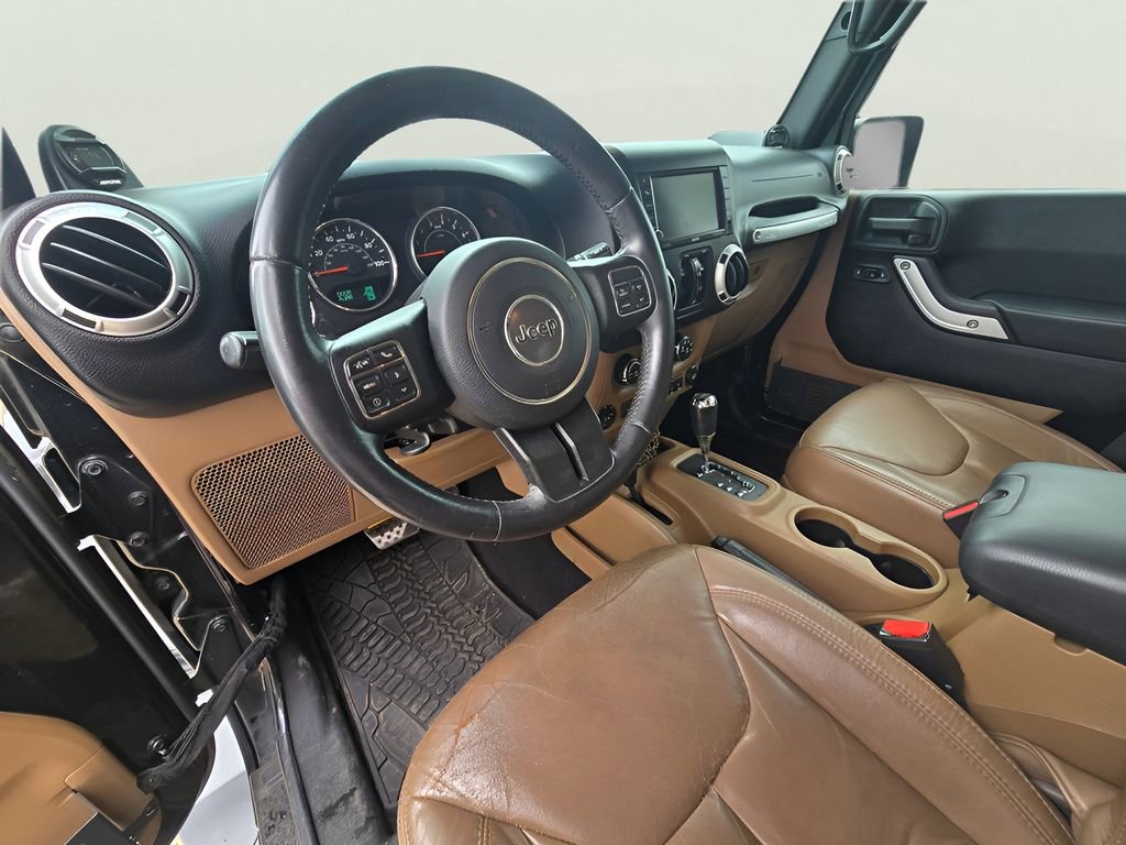 Used 2013 Jeep Wrangler Unlimited Sahara w/ Connectivity Group image 55