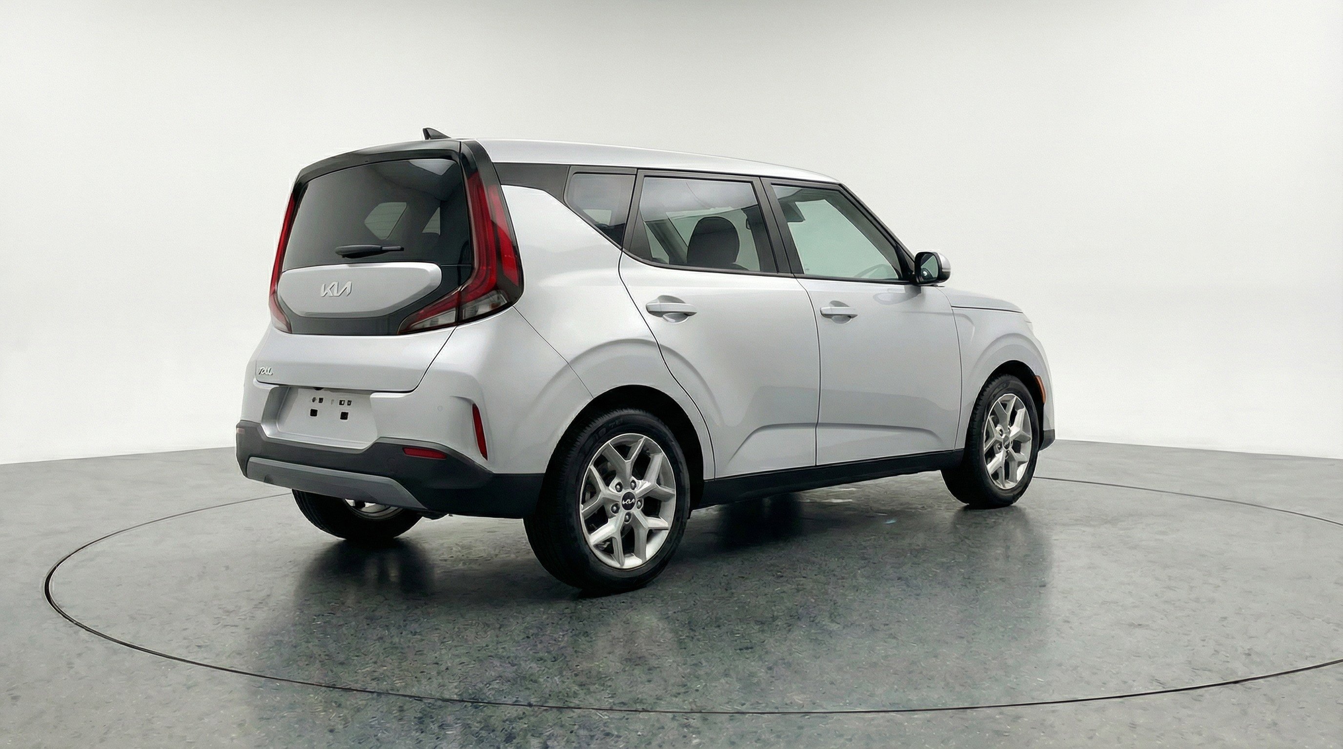 Used 2025 Kia Soul LX w/ LX Technology Package image 9