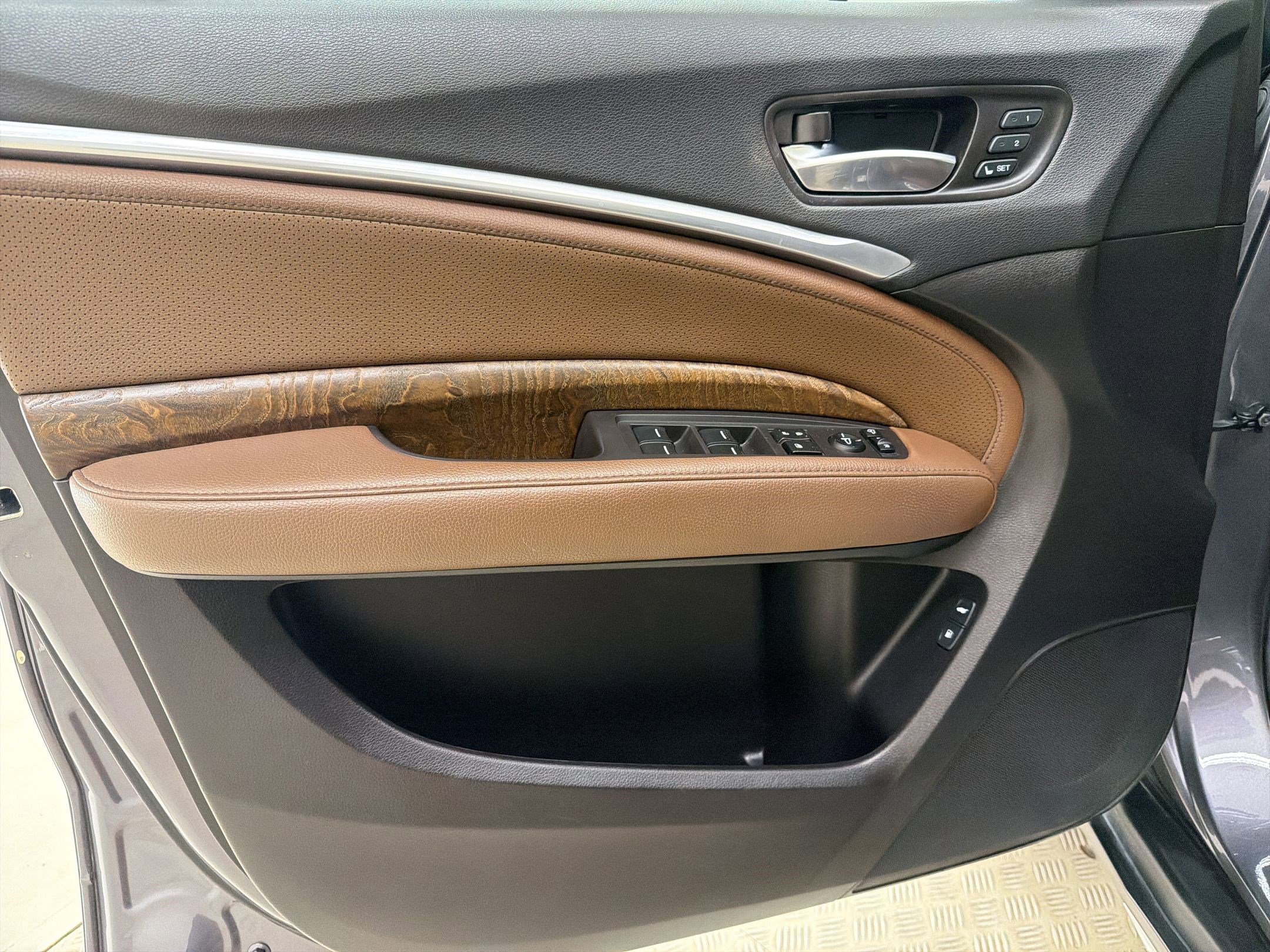 Used 2019 Acura MDX SH-AWD w/ Technology Package image 12