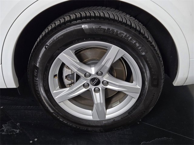 Used 2021 Audi Q5 2.0T Premium w/ Convenience Package image 11