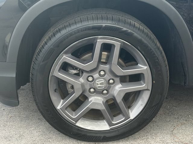 Used 2023 Honda Passport EX-L image 9