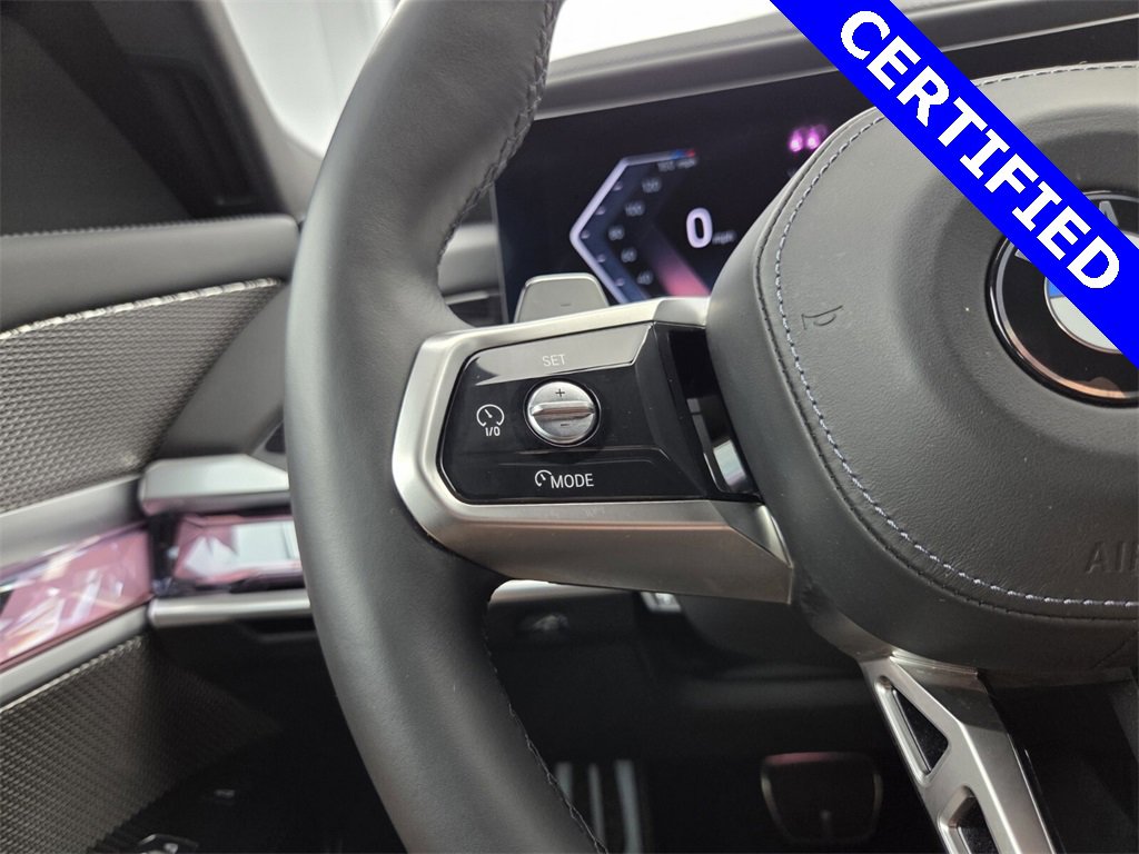 Used 2023 BMW 740i image 33