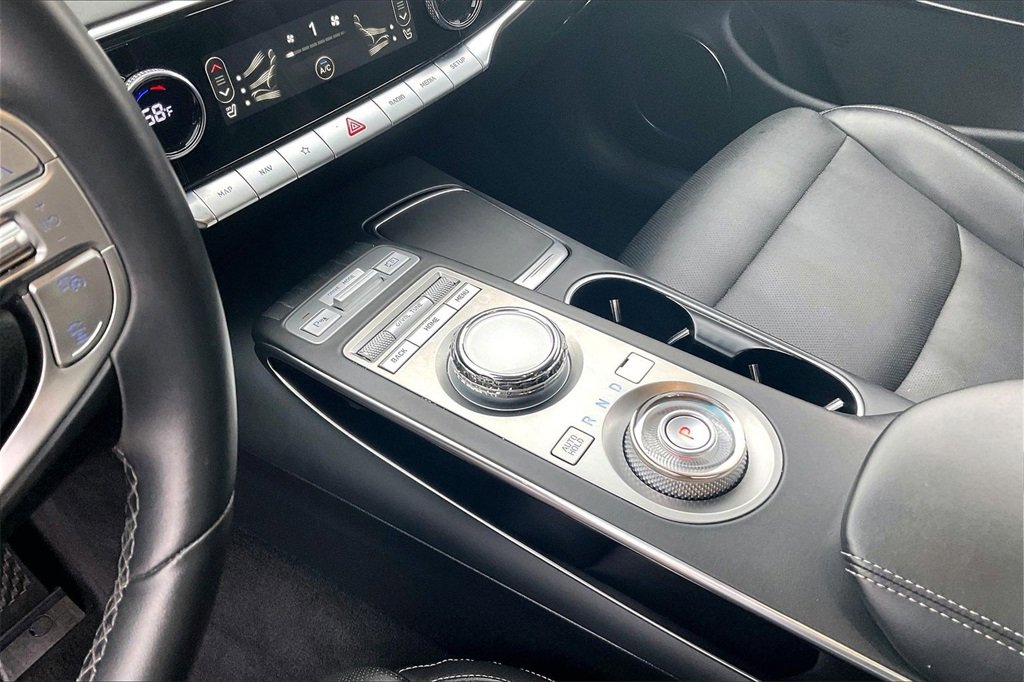 Used 2025 Genesis GV70 2.5T image 17