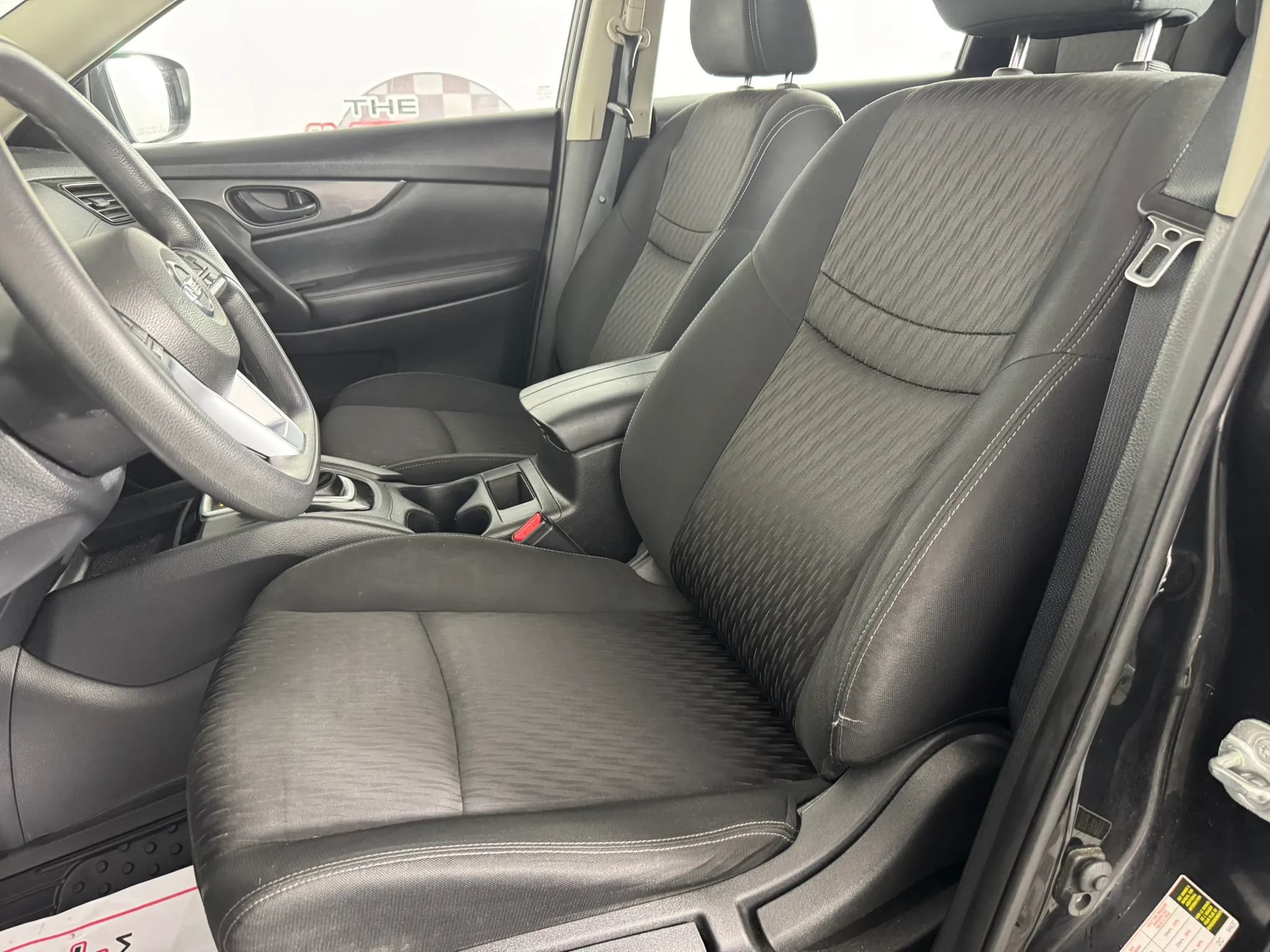 Used 2019 Nissan Rogue S AWD/4WD image 29