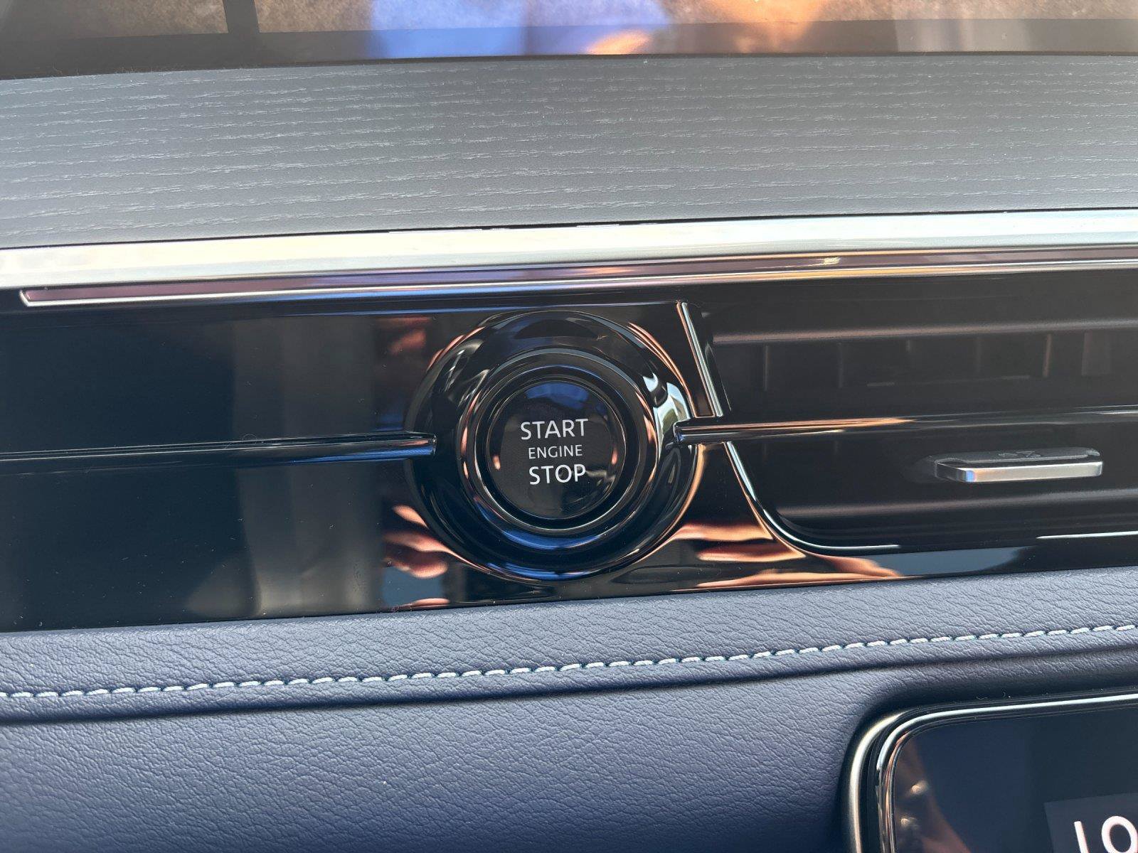 New 2027 INFINITI QX80 Sensory AWD/4WD image 23