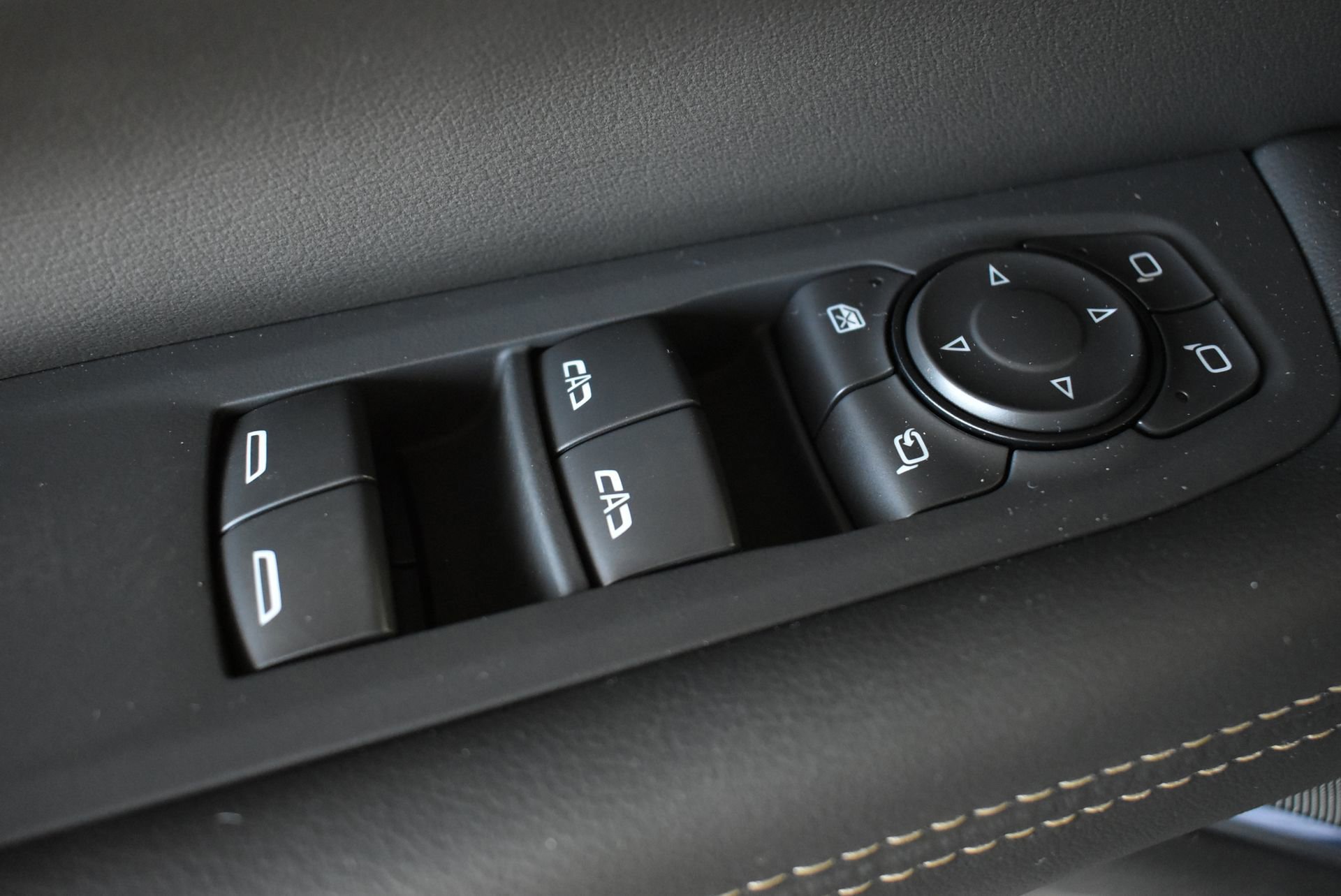 New 2026 GMC Yukon XL Elevation w/ Elevation Premium Package image 13