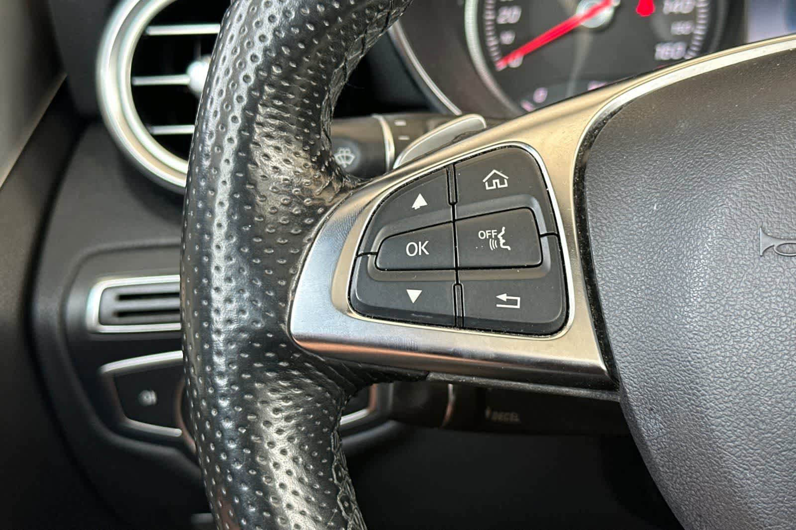 Used 2018 Mercedes-Benz C 300 Sedan image 25