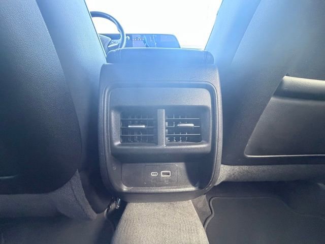 Used 2025 Cadillac XT4 Premium Luxury image 27