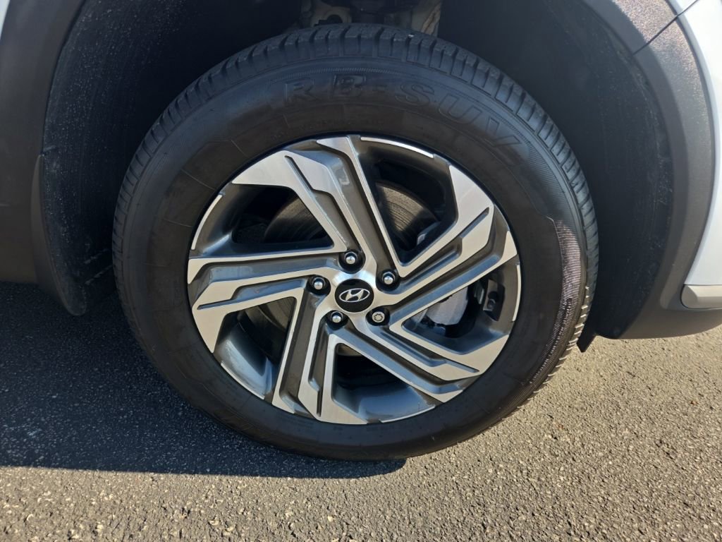 Used 2023 Hyundai Santa Fe SEL image 17
