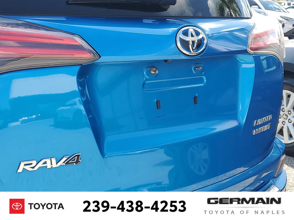 Used 2017 Toyota RAV4 Limited w/ Advanced Technology Package AWD/4WD image 17