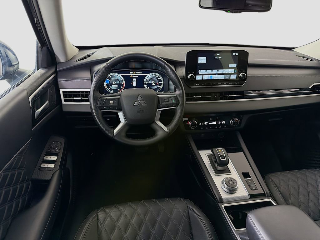 Used 2024 Mitsubishi Outlander SEL image 25