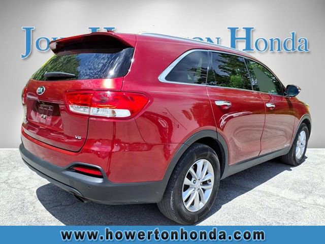 Used 2017 Kia Sorento AWD w/ LX V6 Convenience Package image 4