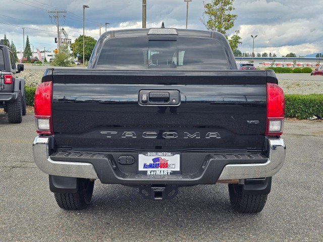 Used 2019 Toyota Tacoma TRD Off-Road AWD/4WD image 4
