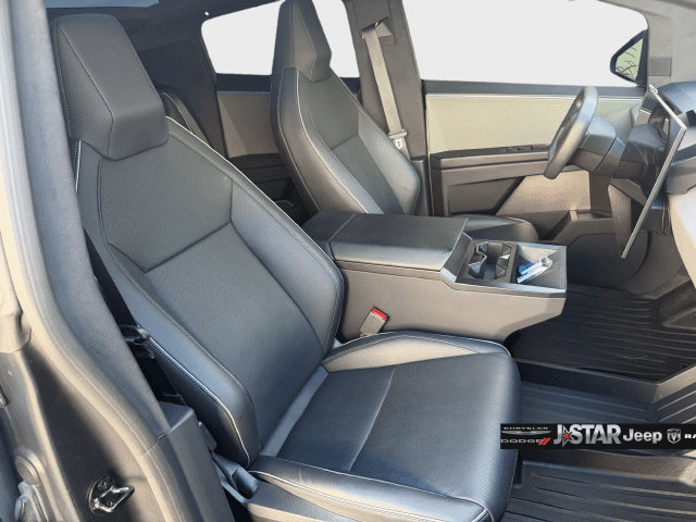 Used 2024 Tesla Cybertruck AWD Crew Cab image 13