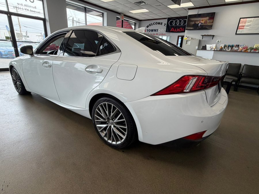 Used 2014 Lexus IS 250 w/ Premium Package RWD image 8