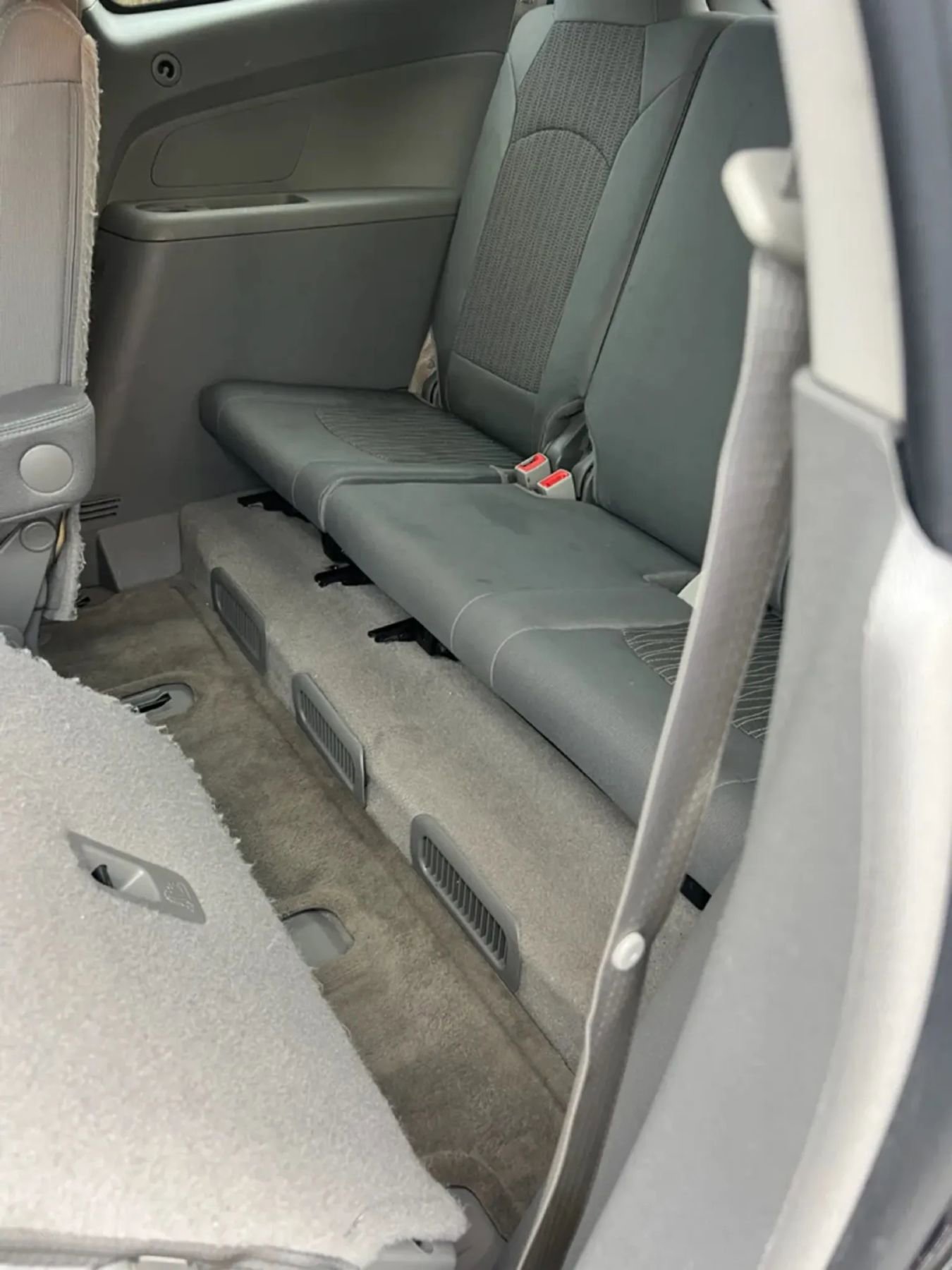 Used 2017 Chevrolet Traverse LT w/ Style and Technology Package image 11