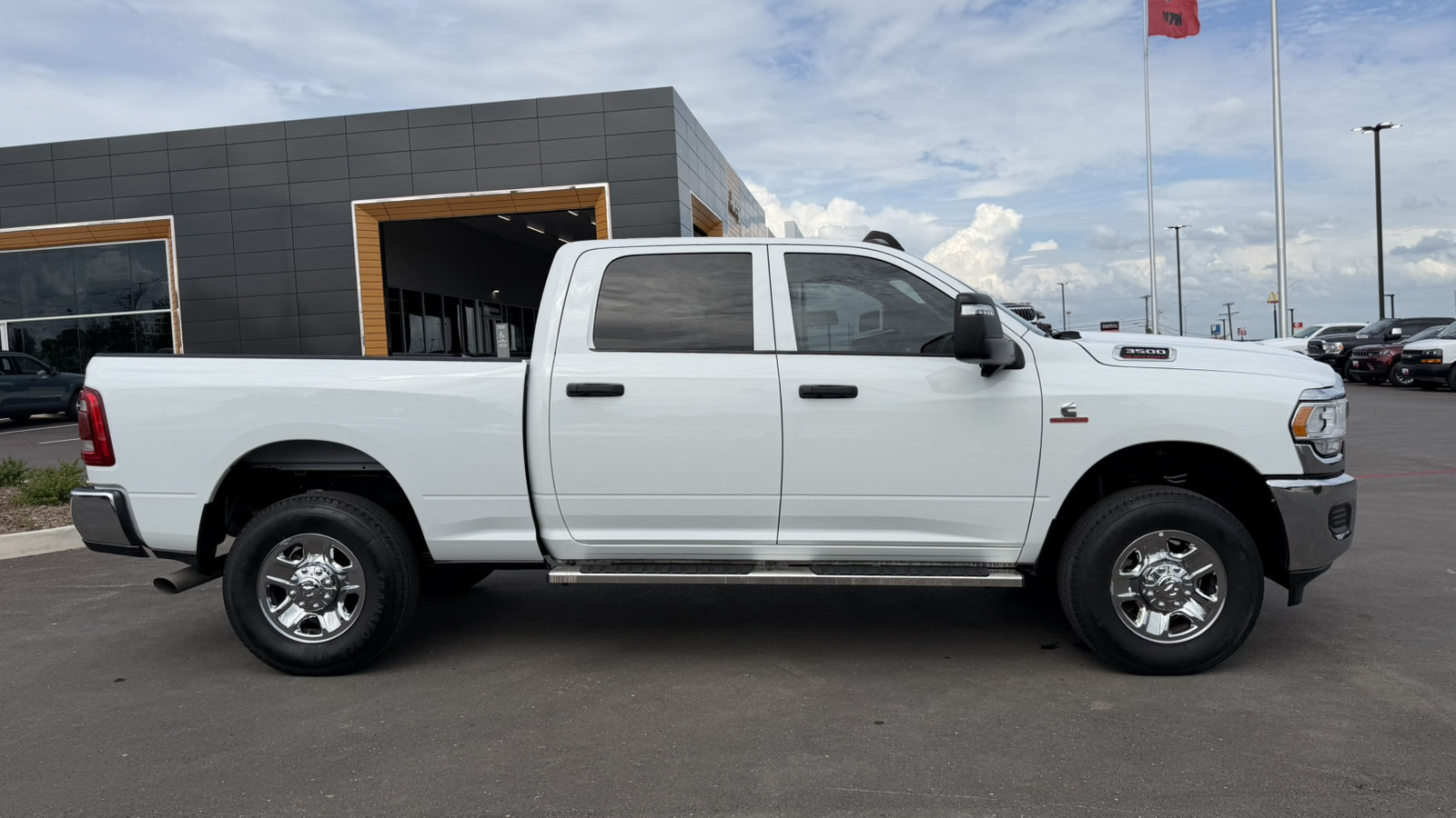 Certified 2024 RAM 3500 Tradesman w/ Towing Technology Group AWD/4WD image 4