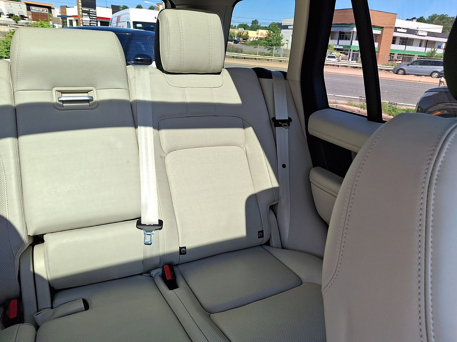 Used 2020 Land Rover Range Rover HSE AWD/4WD image 14