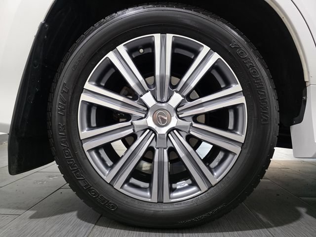 Used 2016 Lexus LX 570 4WD w/ Luxury Package image 24
