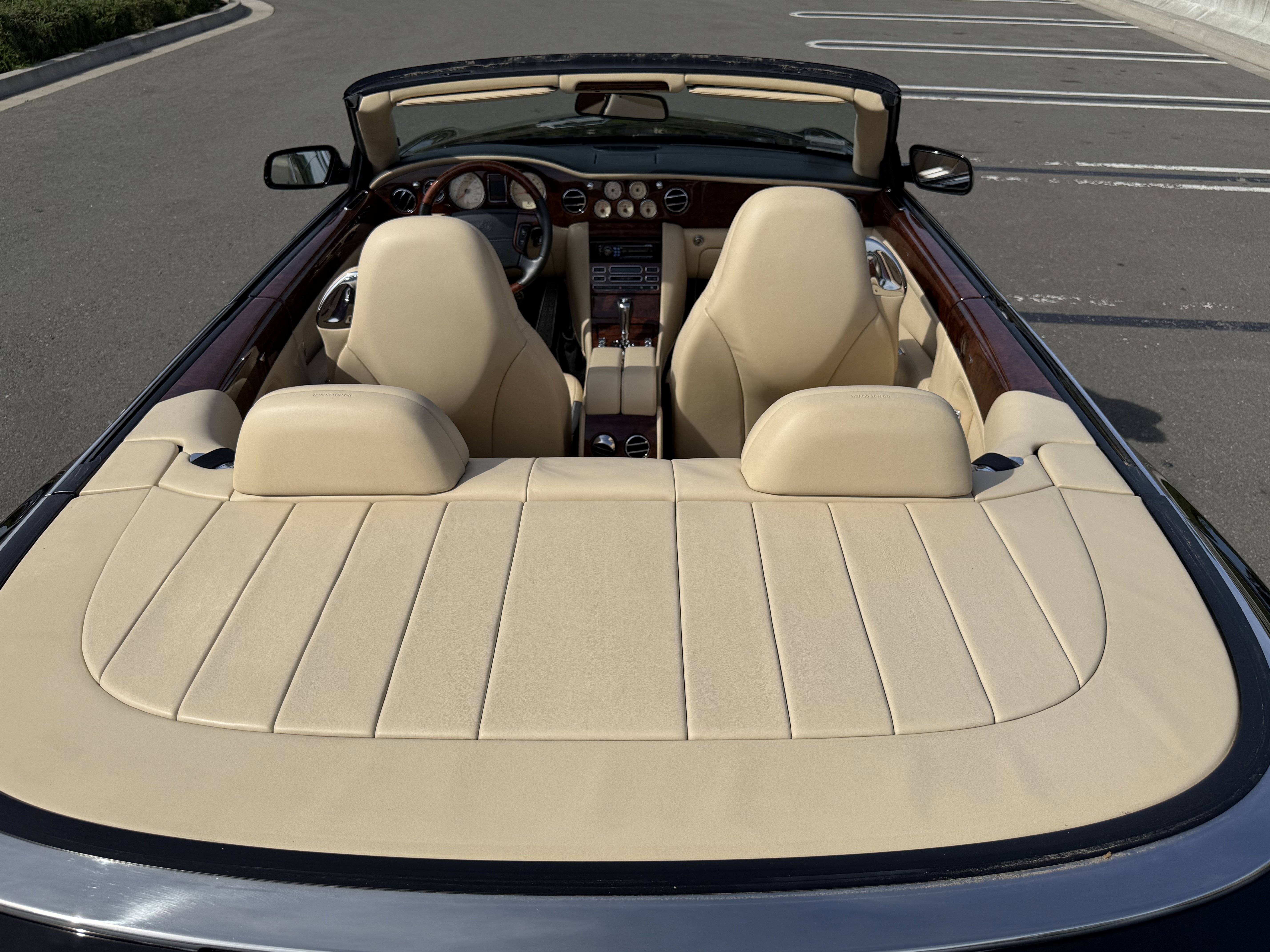 Used 2007 Bentley Azure image 53