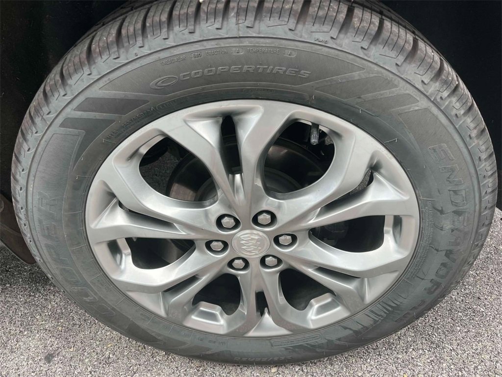 Used 2020 Buick Enclave Avenir w/ Avenir Technology Package image 11