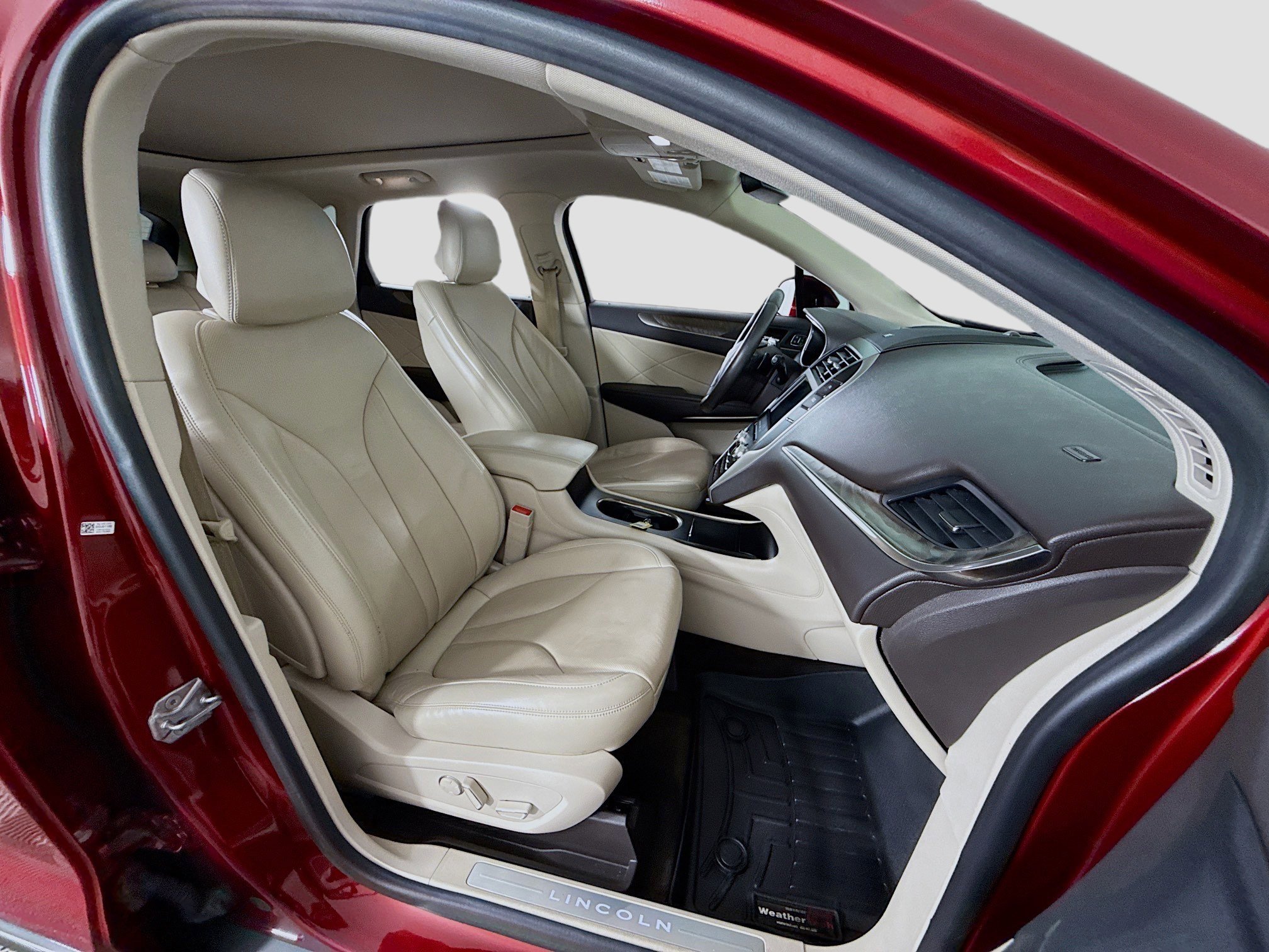 Used 2019 Lincoln MKC Reserve w/ MKC Climate Package FWD image 24