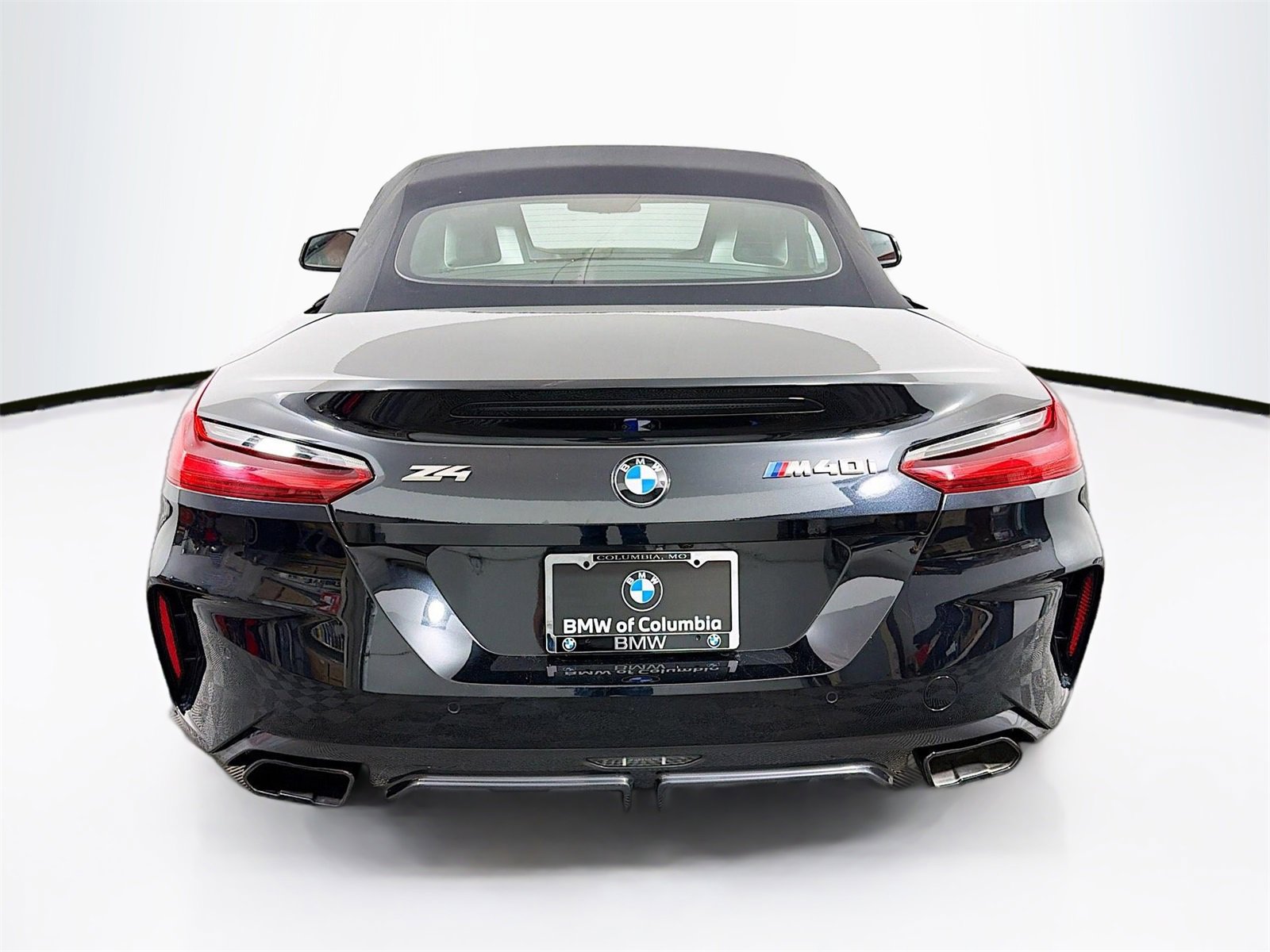 Used 2025 BMW Z4 M40i w/ Premium Package image 6