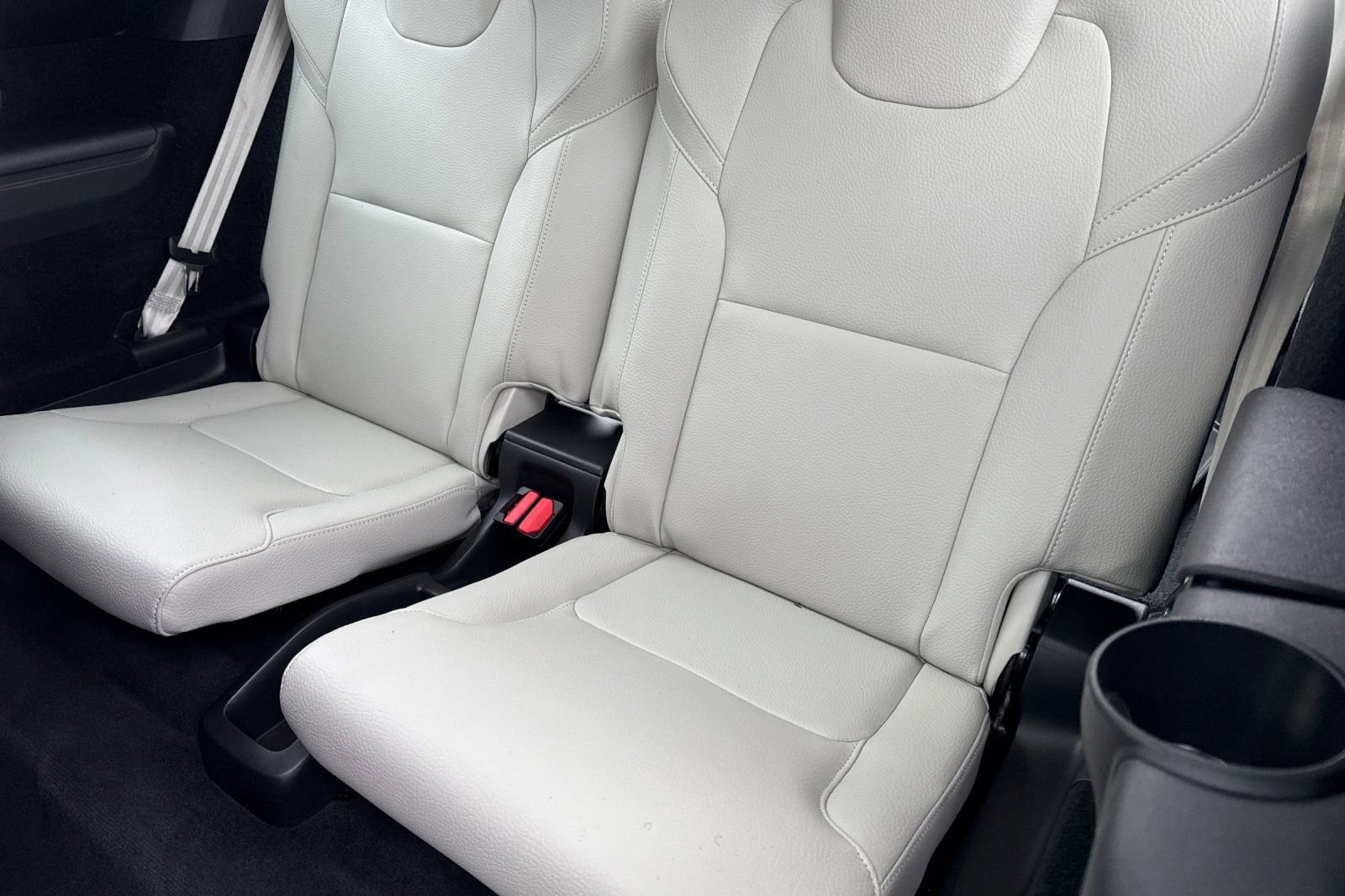 Used 2023 Volvo XC90 B5 Plus w/ Protection Package Premier AWD/4WD image 16