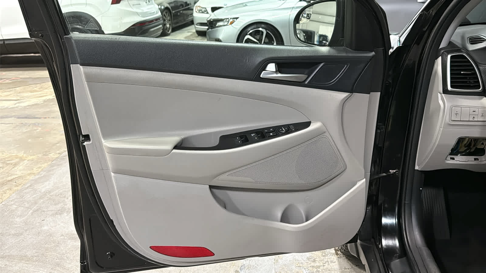 Used 2021 Hyundai Tucson SE AWD/4WD image 9