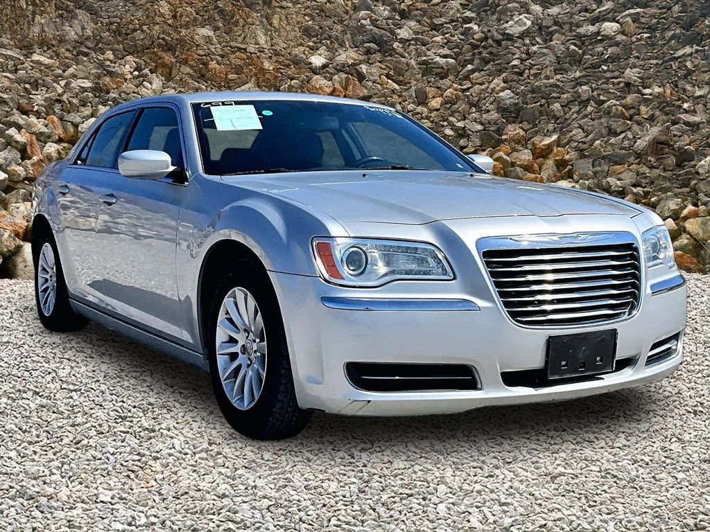 Used 2012 Chrysler 300 image 10